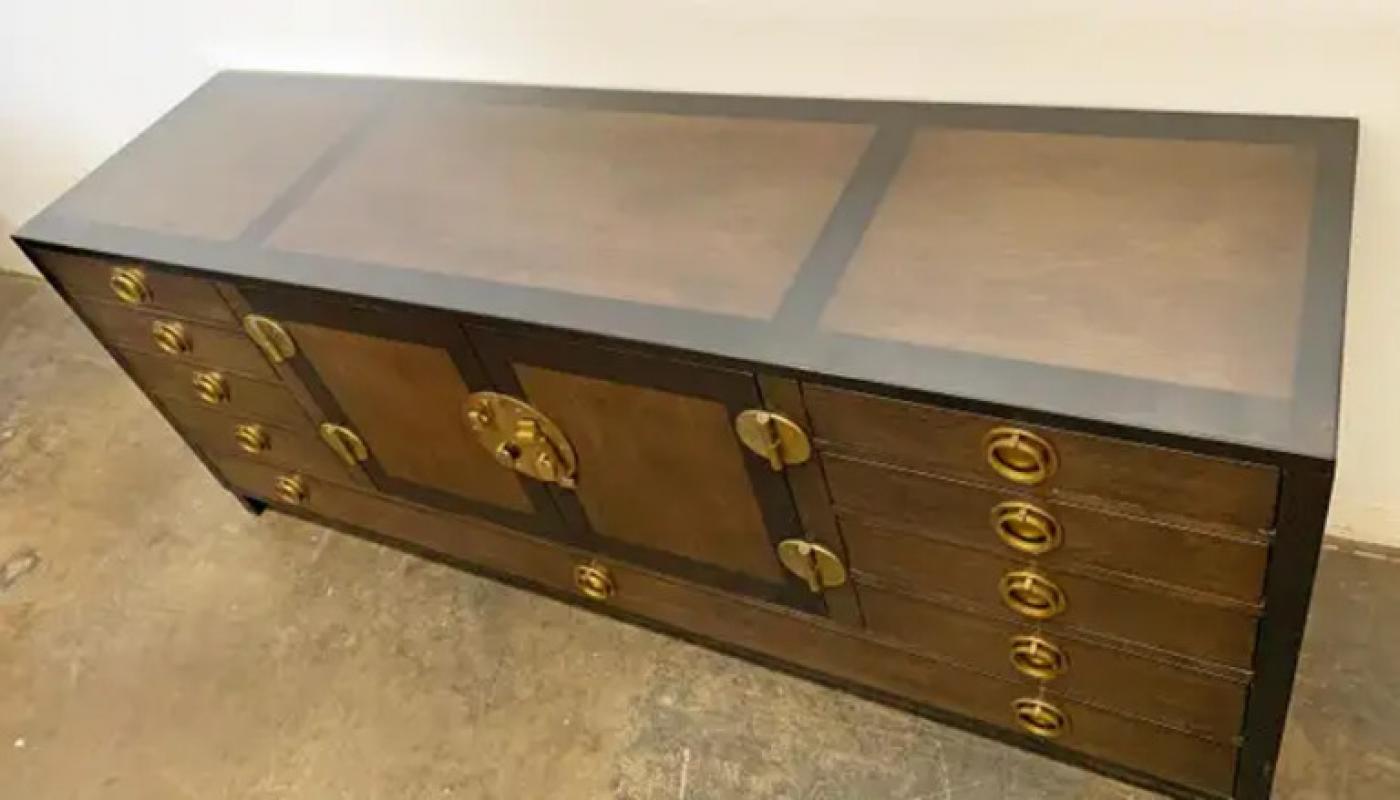 Edward Wormley for Dunbar Cabinet / Credenza in Mahogany and Walnut