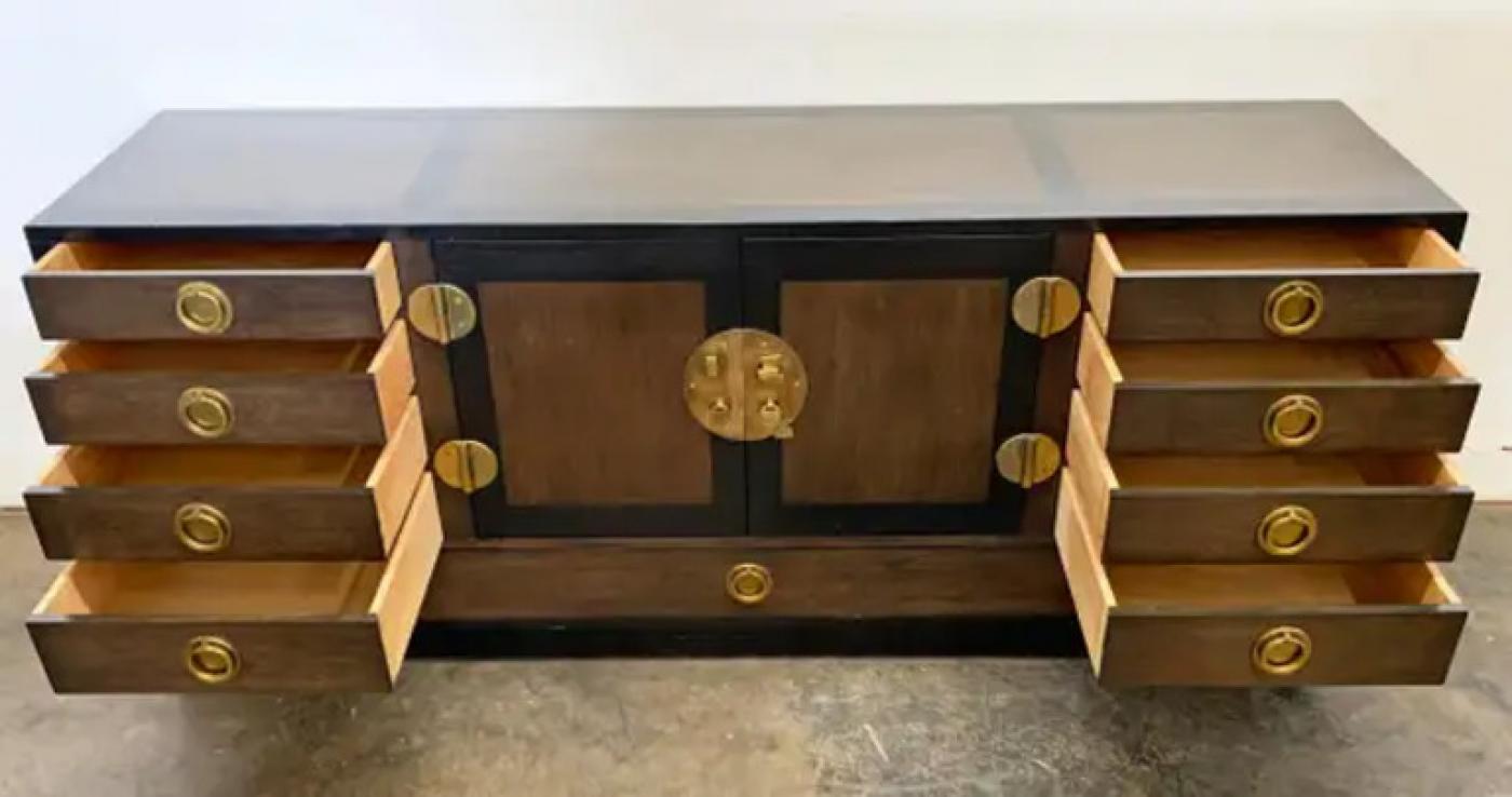 Edward Wormley for Dunbar Cabinet / Credenza in Mahogany and Walnut