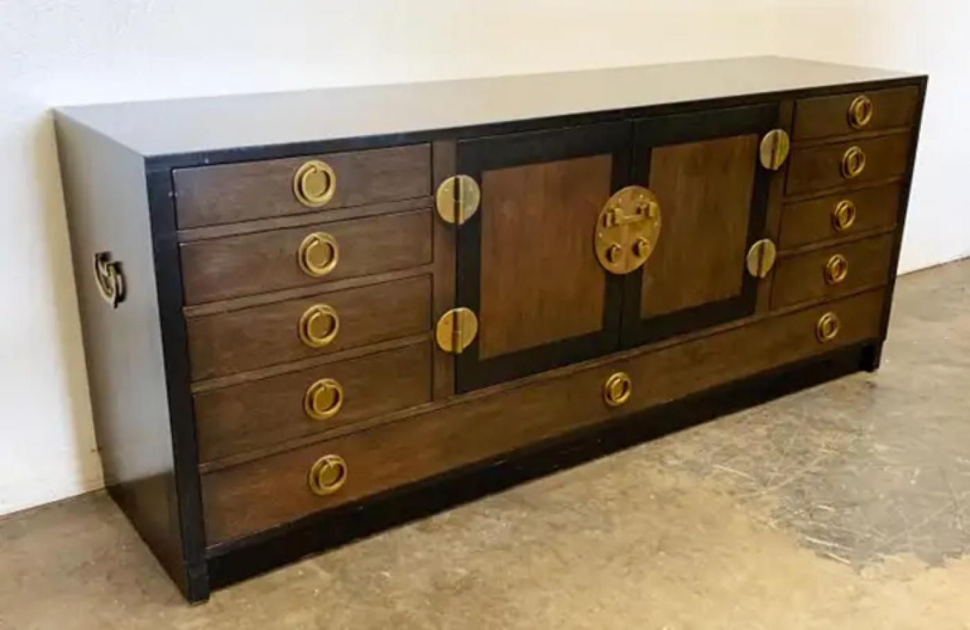 Edward Wormley for Dunbar Cabinet / Credenza in Mahogany and Walnut