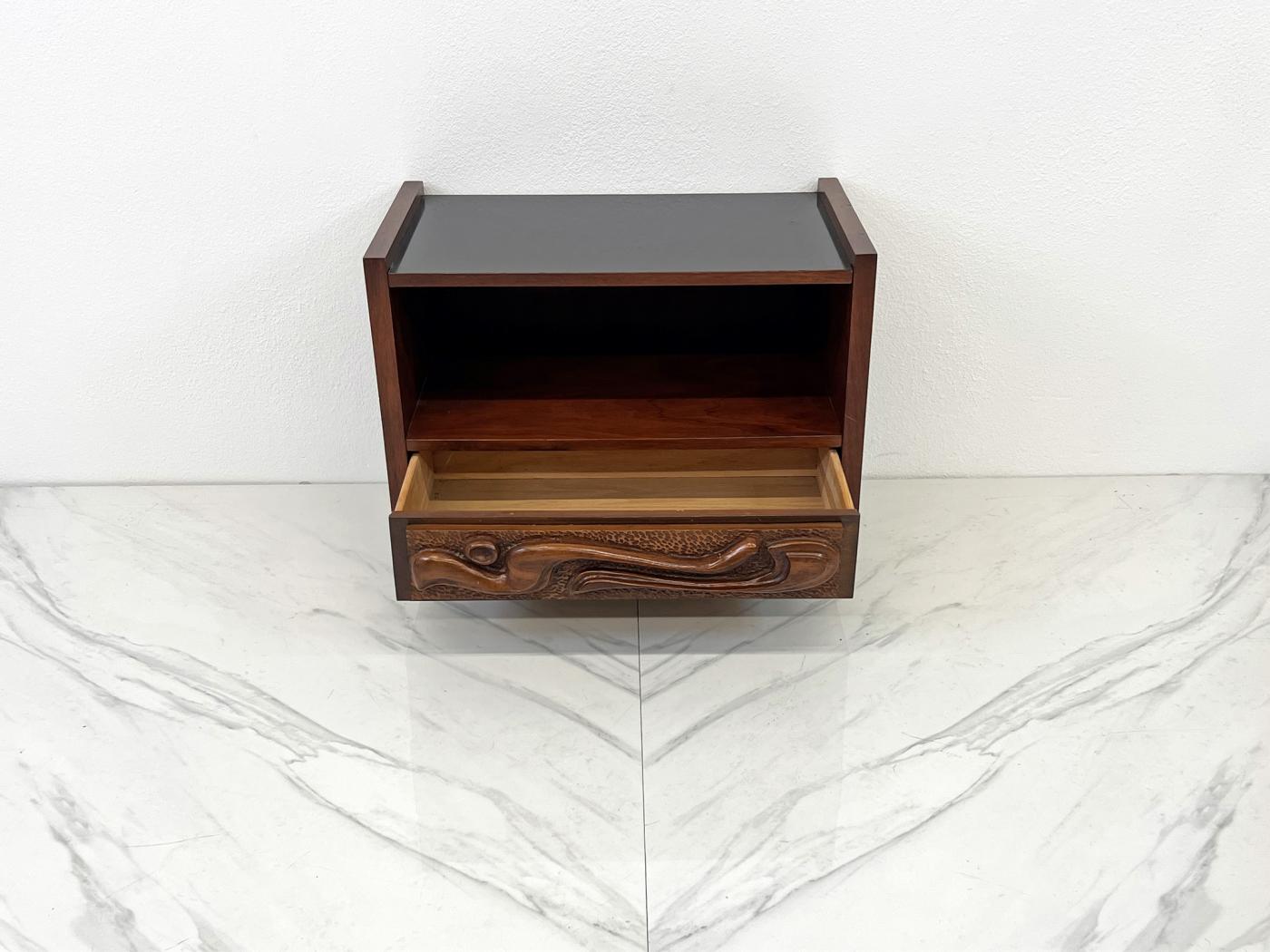 Sculptural Oceanic Nightstand by Pulaski, 1960's, Style of Witco