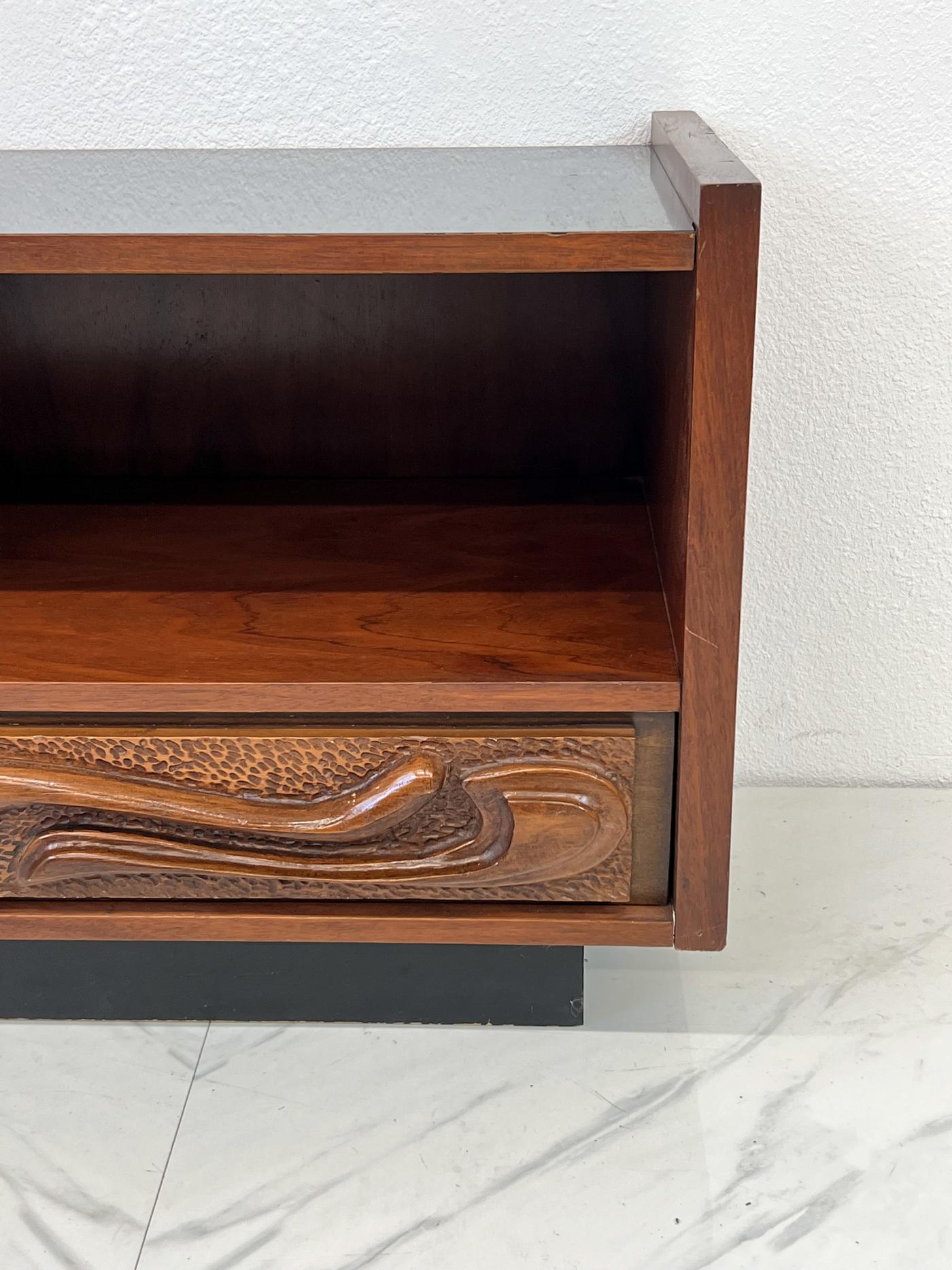 Sculptural Oceanic Nightstand by Pulaski, 1960's, Style of Witco