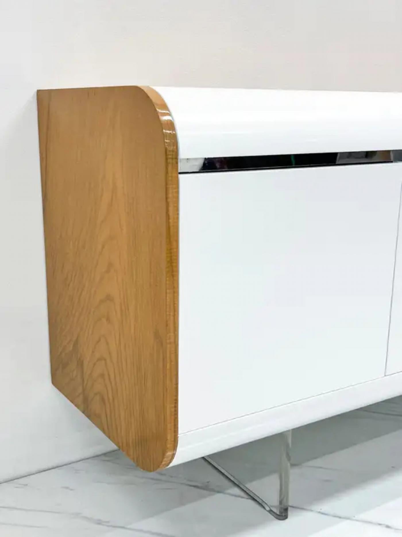 Rare Vladimir Kagan Credenza, Vladimir Kagan Designs, 1970s
