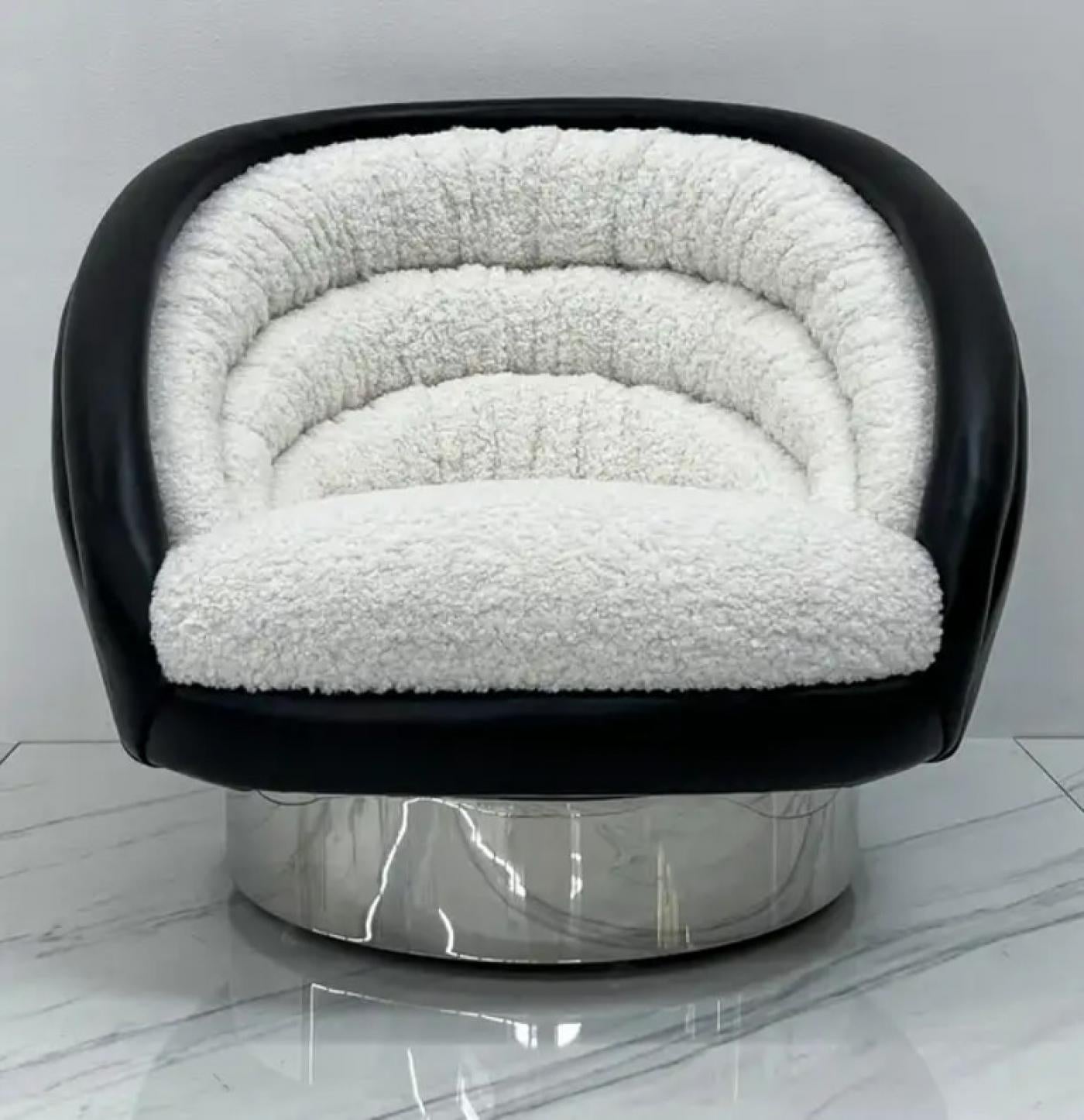 Vladimir Kagan Crescent Lounge Chair in Ivory Boucle and Black Leather, 1970's