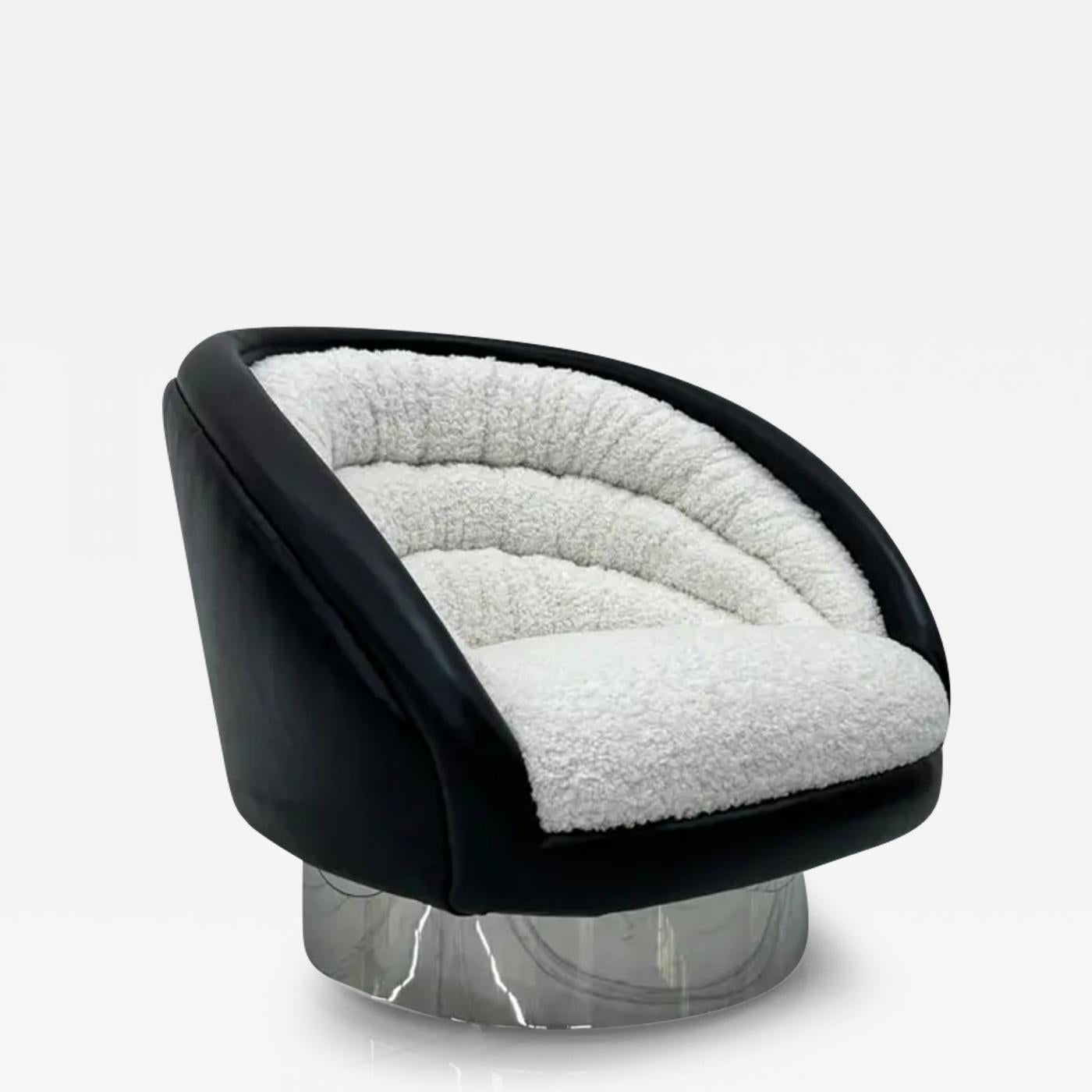 Vladimir Kagan Crescent Lounge Chair in Ivory Boucle and Black Leather, 1970's