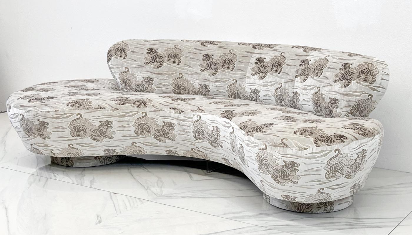 Vladimir Kagan Serpentine Cloud Sofa, Directional, in Chinoiserie Tiger Velvet