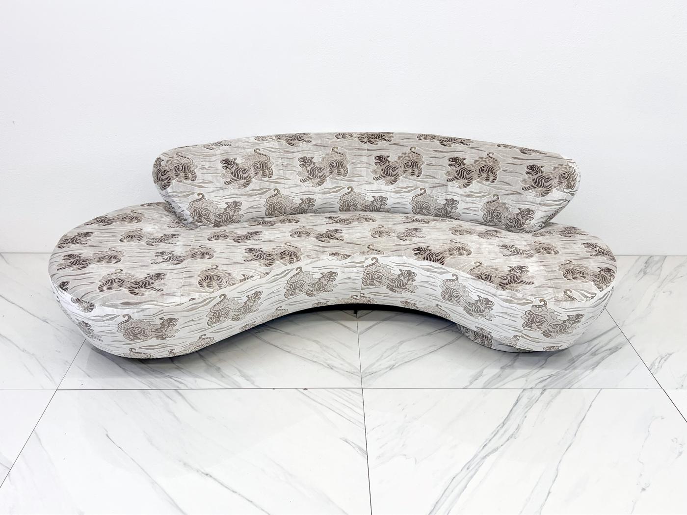 Vladimir Kagan Serpentine Cloud Sofa, Directional, in Chinoiserie Tiger Velvet