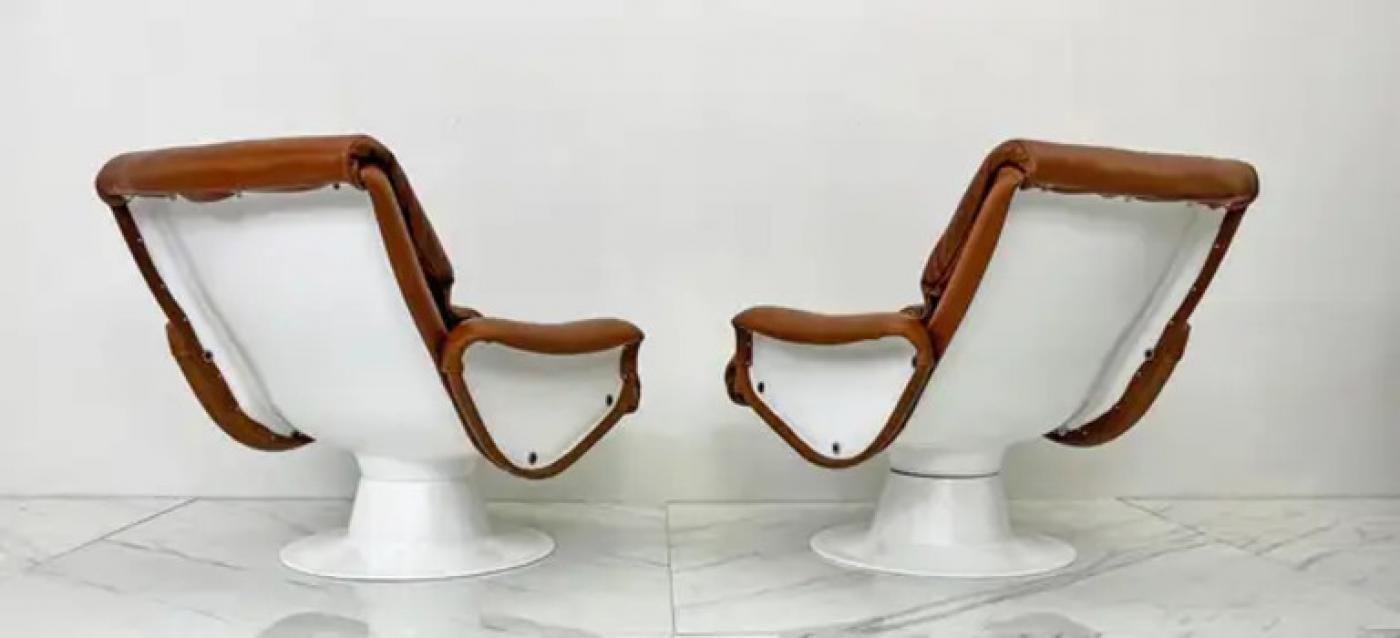 Yrjo Kukkapuro Saturn Lounge Chairs Model B-175-18, 1960s, Finland