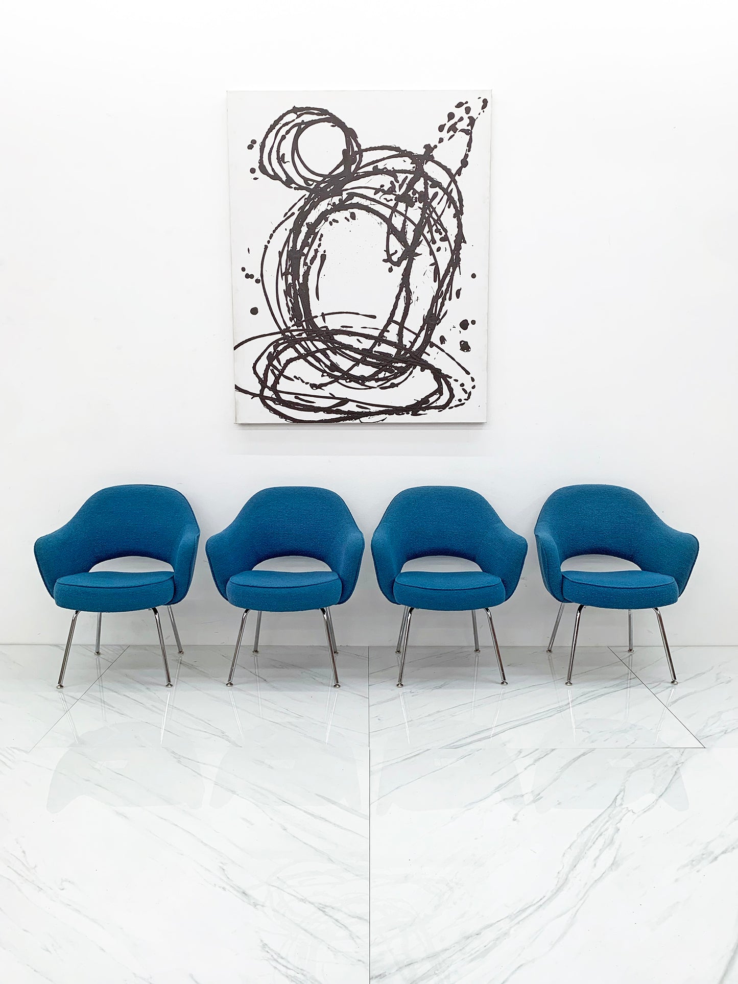 Eero Saarinen for Knoll Executive Armchair in Blue Classic Boucle