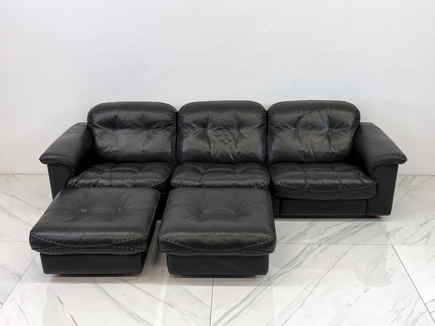 De Sede DS-101 James Bond Reclining Leather 3 Seat Sofa With 2 Ottomans