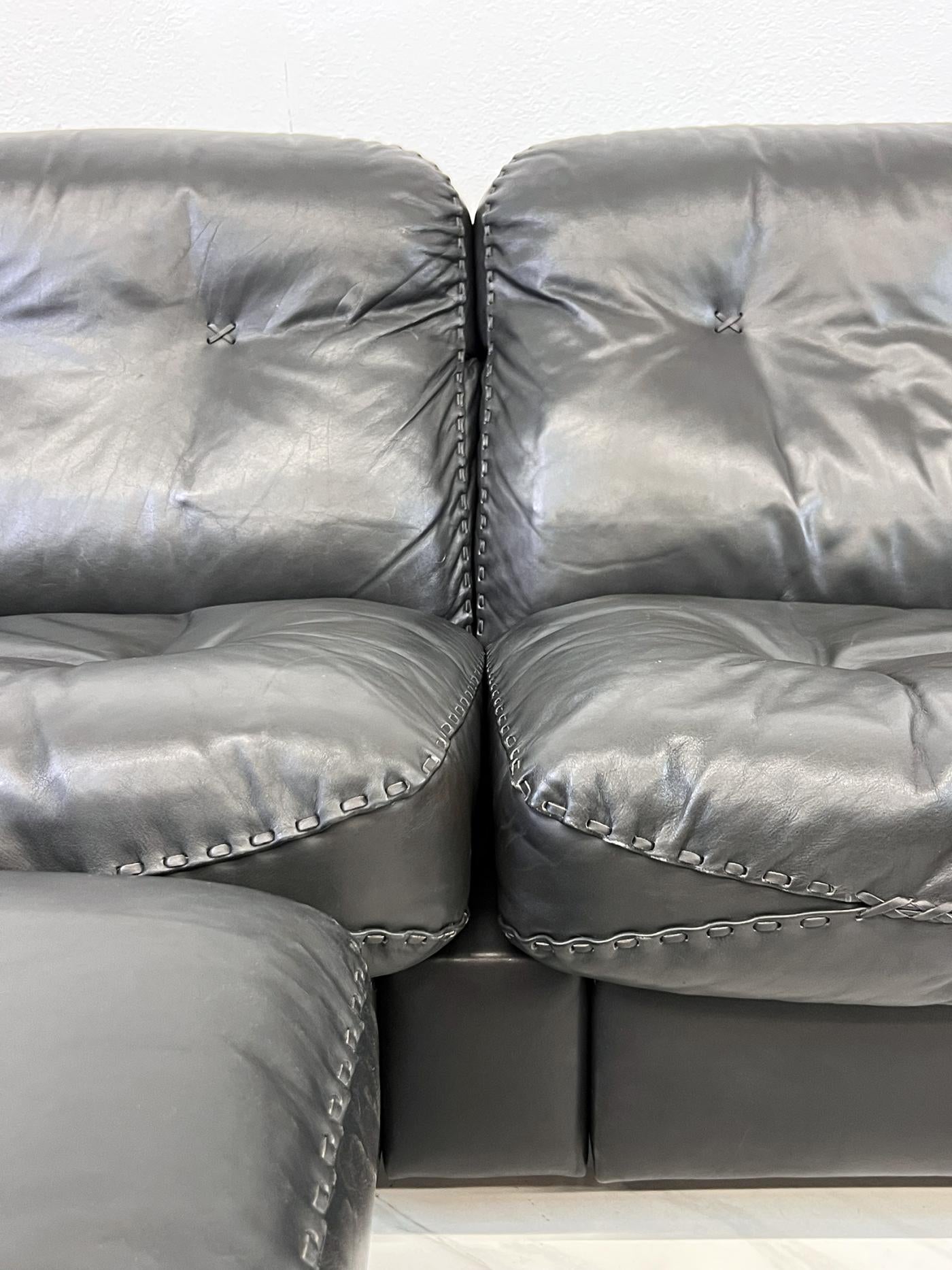 De Sede DS-101 James Bond Reclining Leather 3 Seat Sofa With 2 Ottomans