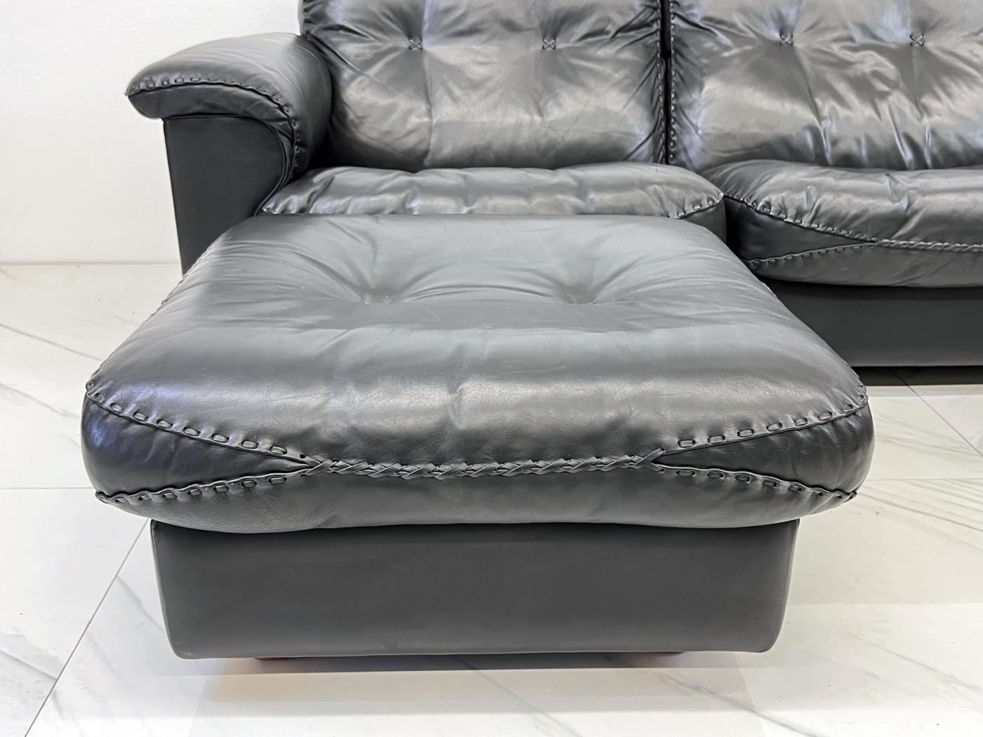 De Sede DS-101 James Bond Reclining Leather 3 Seat Sofa With 2 Ottomans