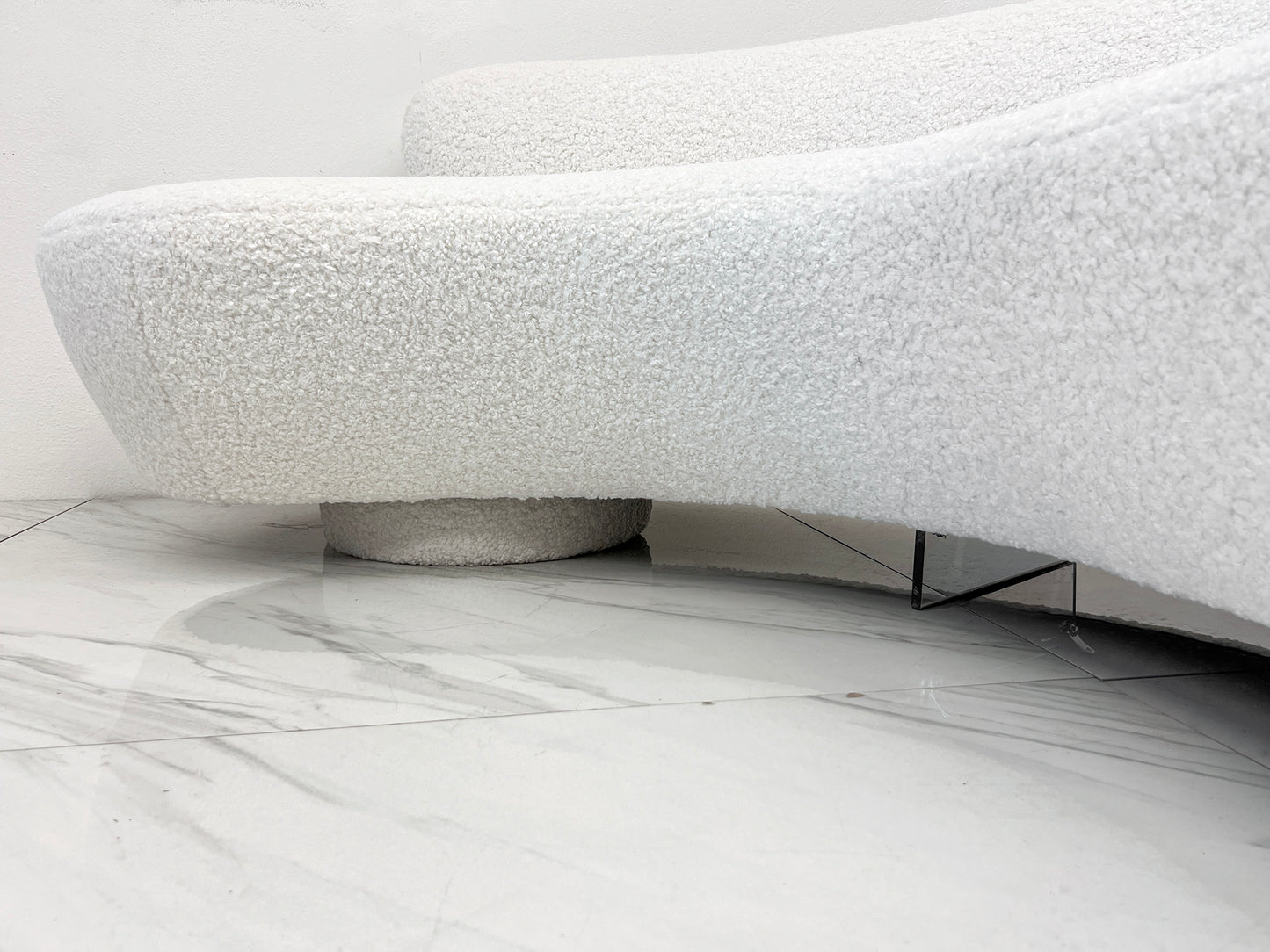 Vladimir Kagan Serpentine Cloud Sofa for Directional in Heavy Ivory Boucle