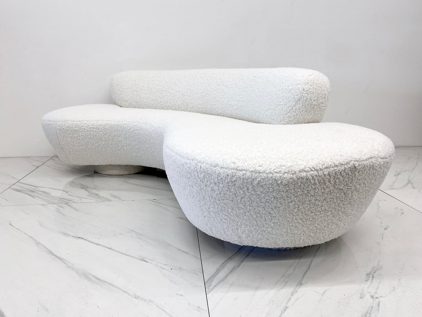 Vladimir Kagan Serpentine Cloud Sofa for Directional in Heavy Ivory Boucle