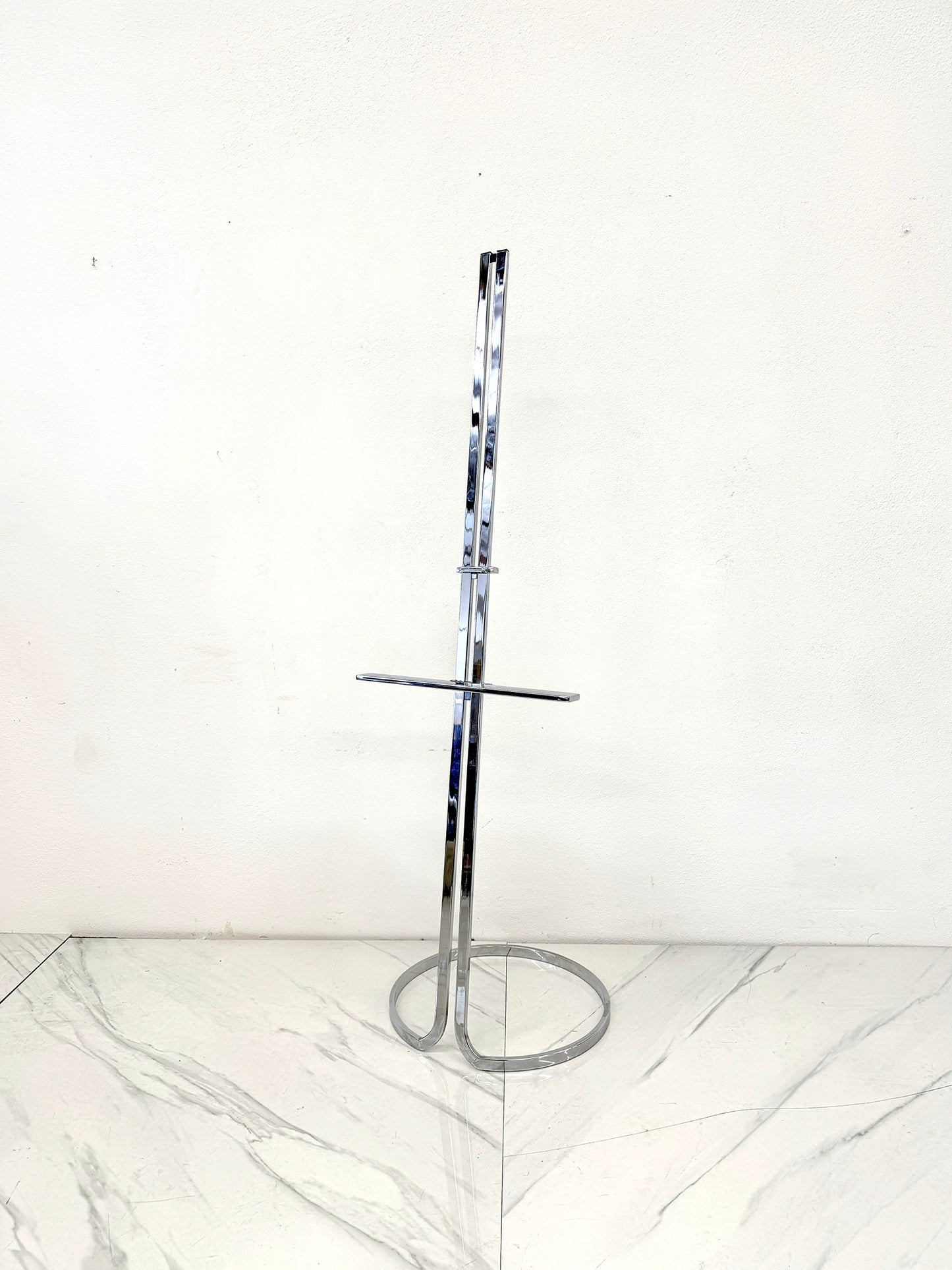Stunning Chrome Easel by Elaine Cohen for Design Institute of America, 1970's
