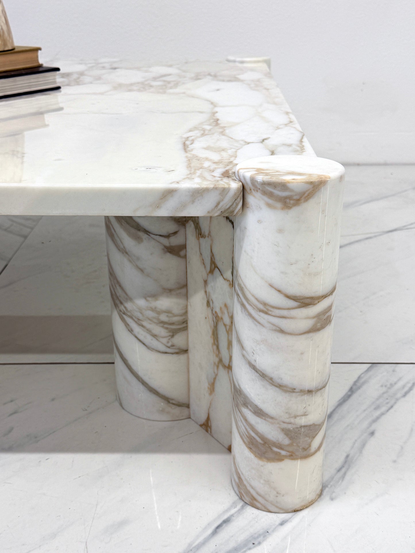 Gae Aulenti Jumbo Coffee Table, Arabescato Marble, Knoll, 1960's