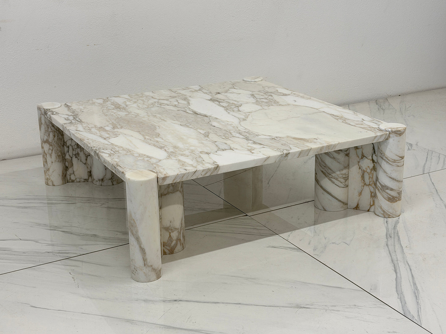 Gae Aulenti Jumbo Coffee Table, Arabescato Marble, Knoll, 1960's
