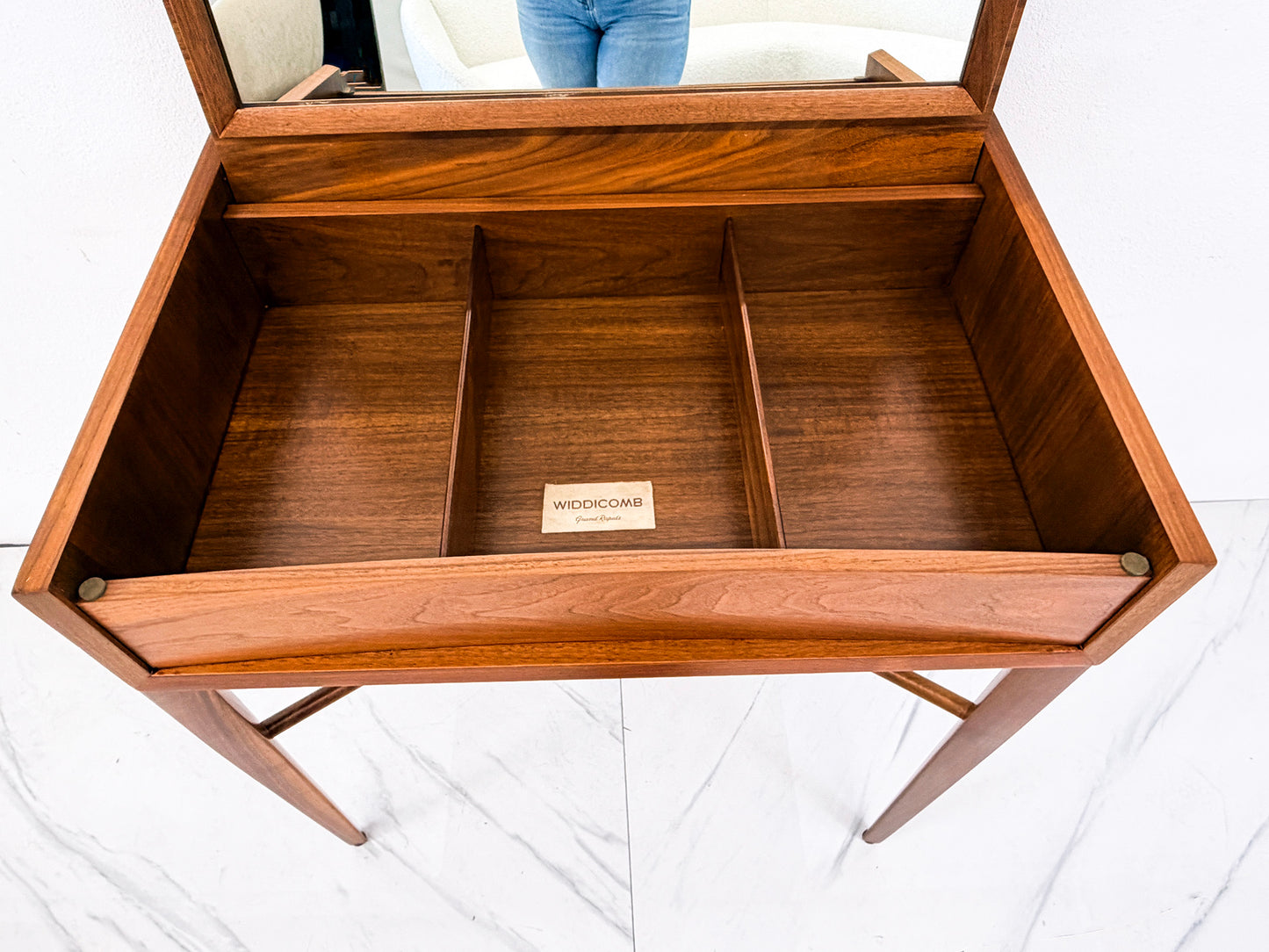 George Nakashima Dressing Table, Vanity, Origins, Widdicomb - Mueller, 1957