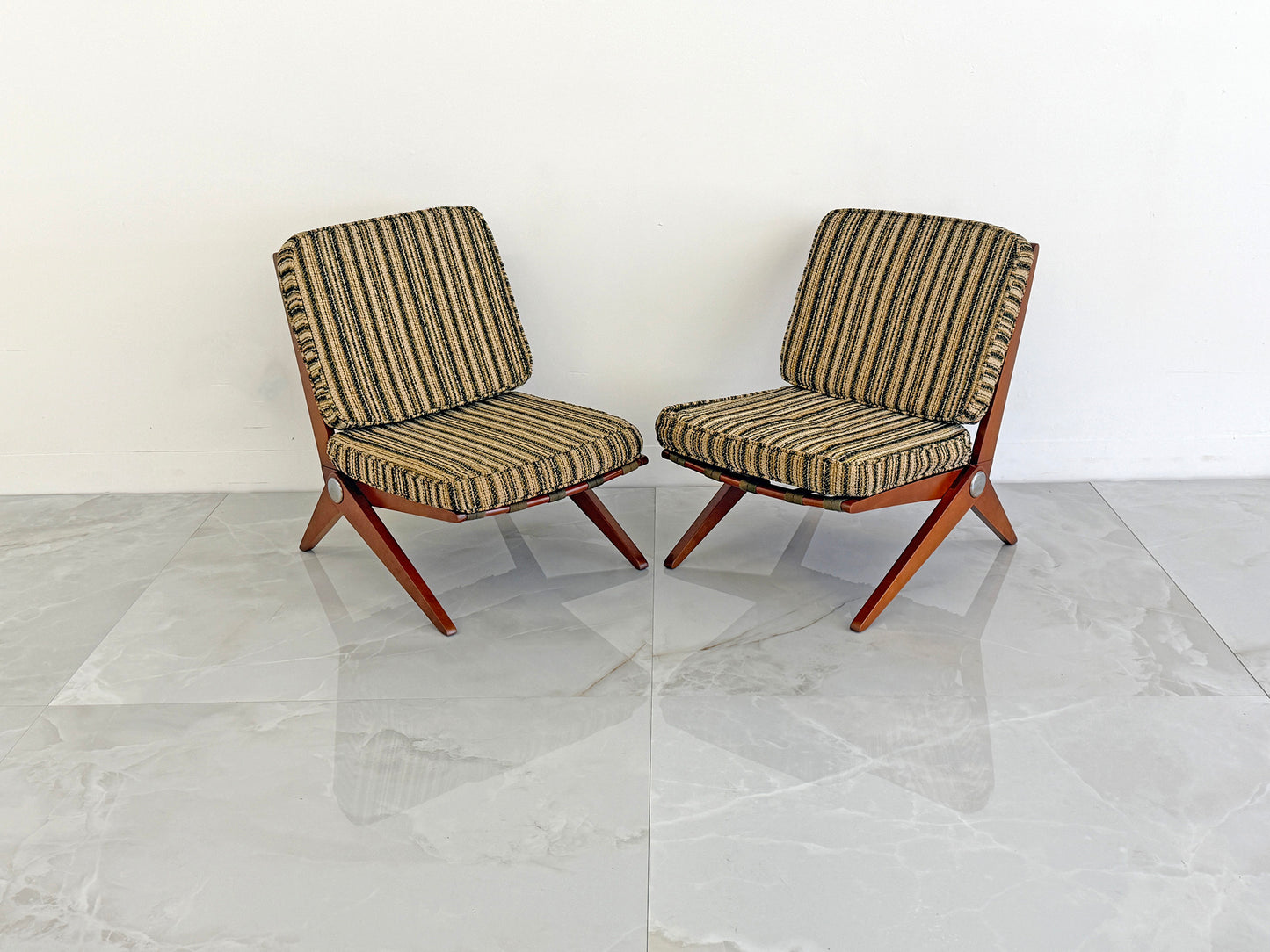 Pierre Jeanneret Scissor Lounge Chairs, Knoll, 1965, Original Cushions Included