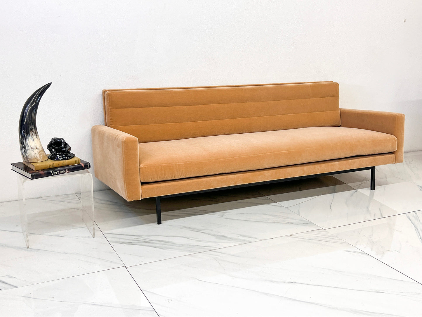 Early Richard Schultz Sofa / Daybed in Mohair, Model 704, Knoll, 1950's