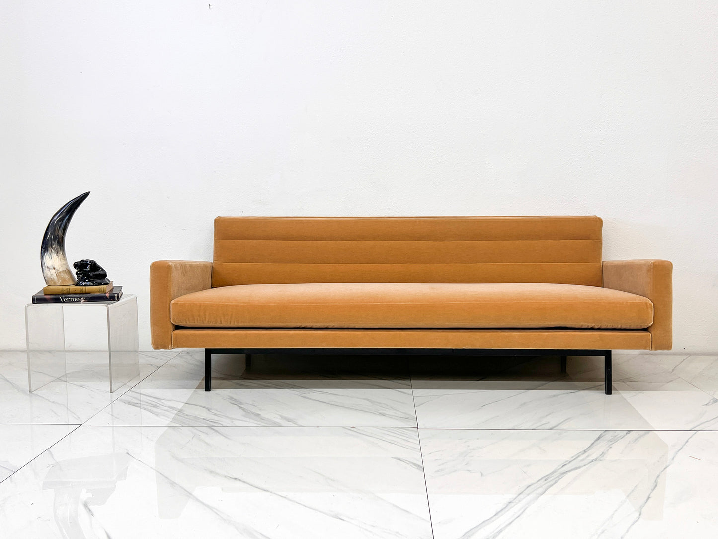 Early Richard Schultz Sofa / Daybed in Mohair, Model 704, Knoll, 1950's