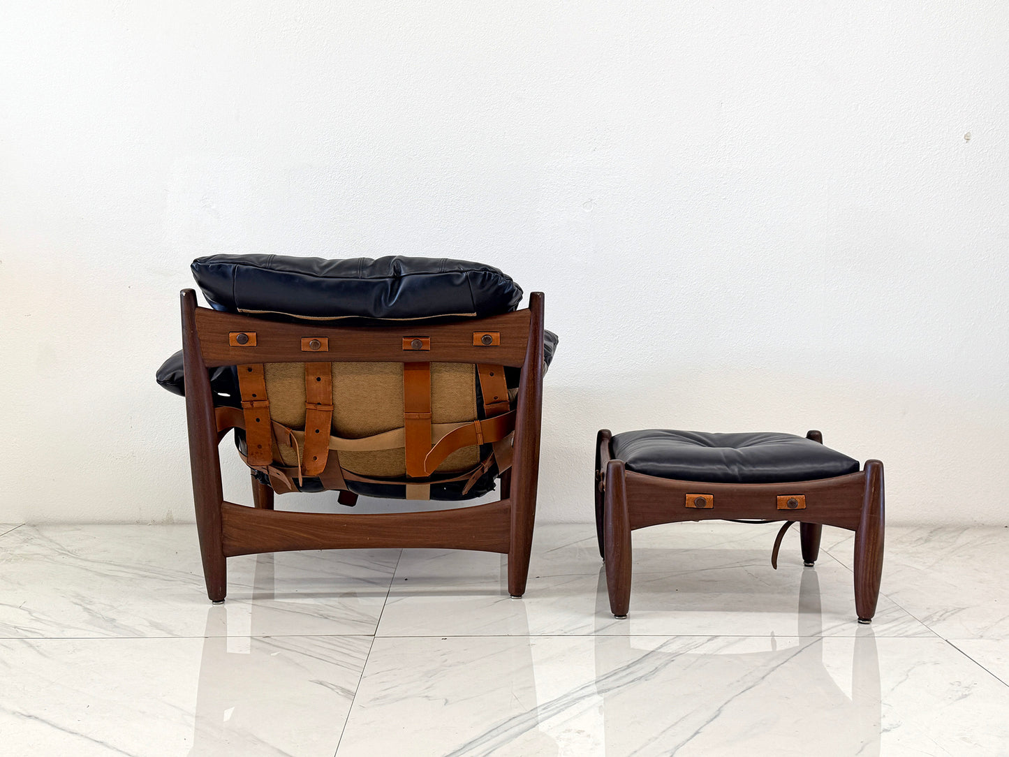 Sergio Rodrigues Mole / Sheriff Chair and Ottoman, Jacaranda, Leather, 1960's