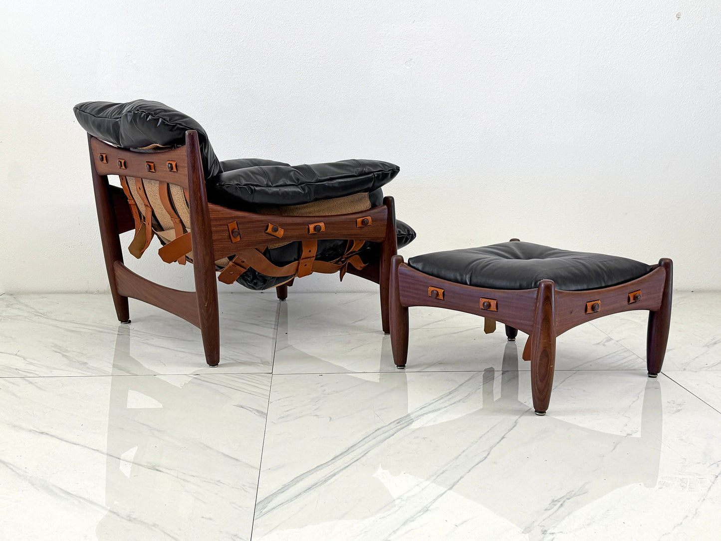 Sergio Rodrigues Mole / Sheriff Chair and Ottoman, Jacaranda, Leather, 1960's