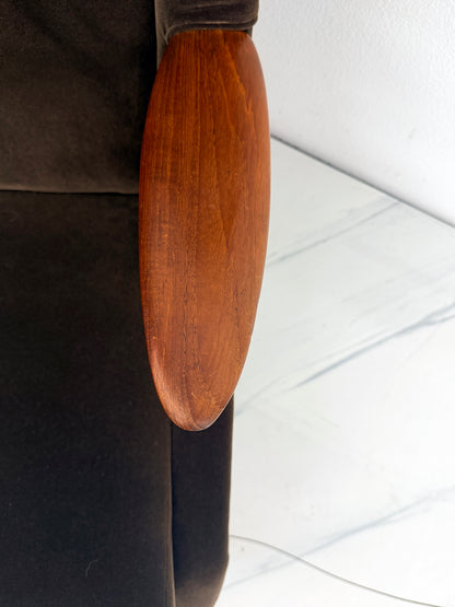 Model VP 37 Oak and Teak Lounge Chair by Georg Thams, Denmark 1950's