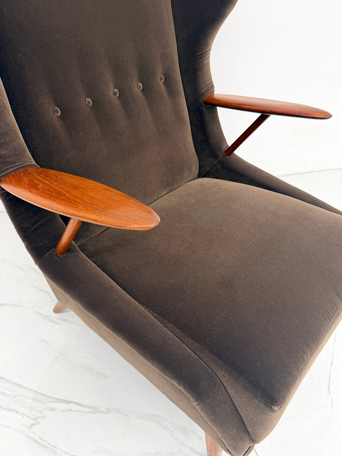 Model VP 37 Oak and Teak Lounge Chair by Georg Thams, Denmark 1950's