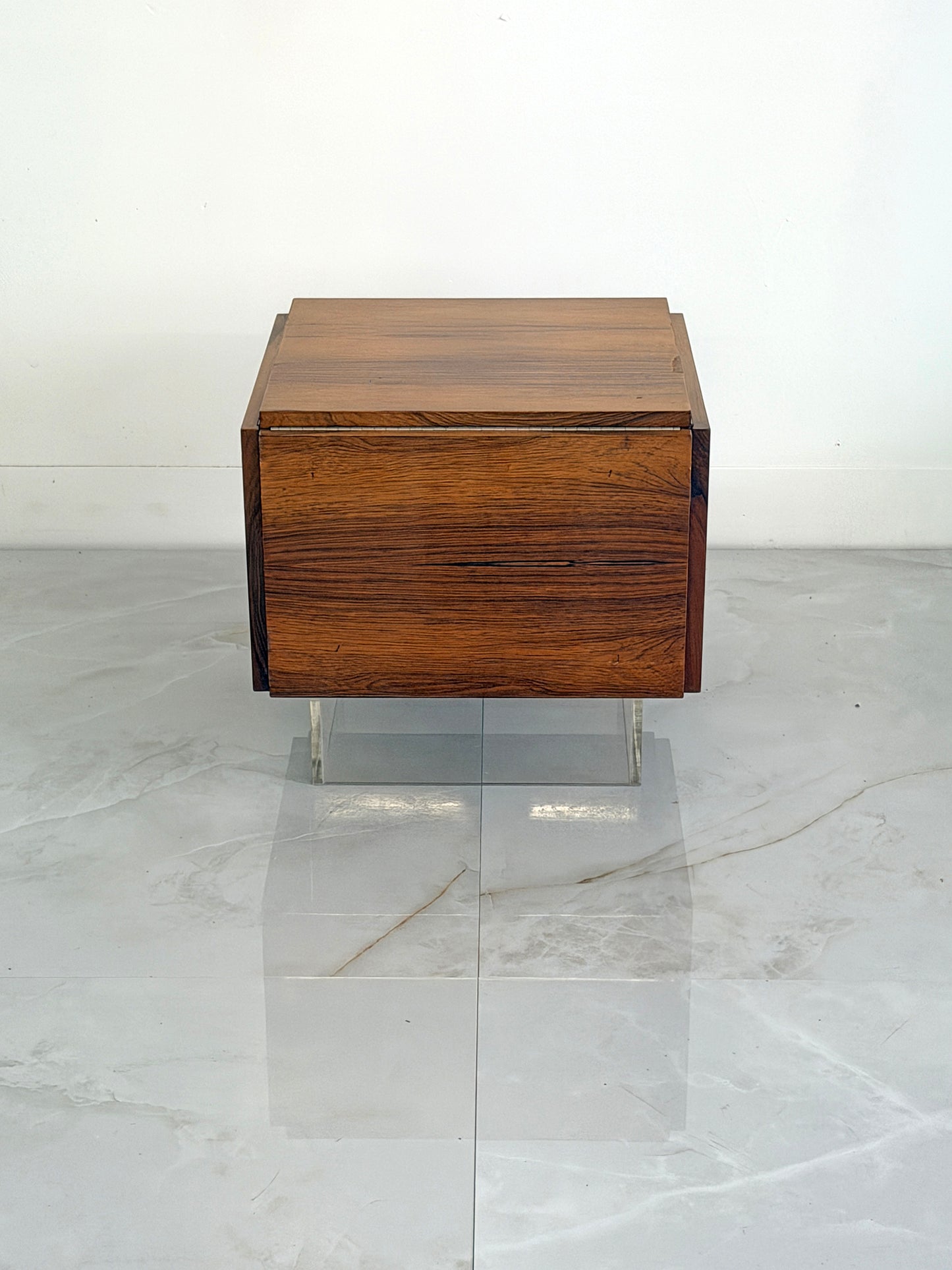 Rare Rosewood & Lucite Tic-Tac-Toe Expandable Coffee Table by Vladimir Kagan, 1960's